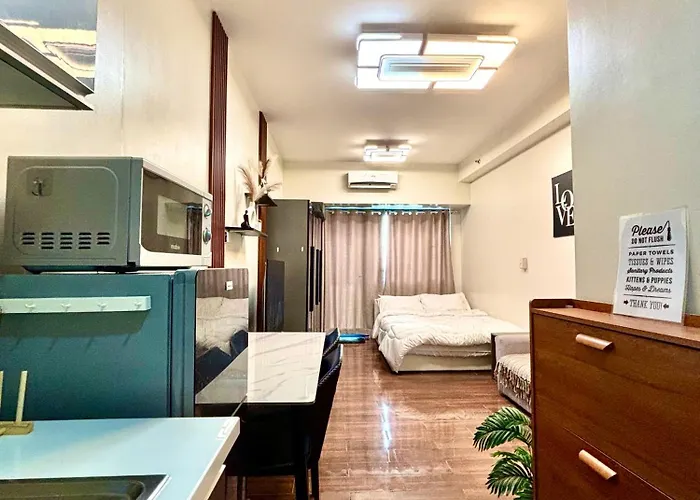 View Staycation With Balcony & Netflix Hotel